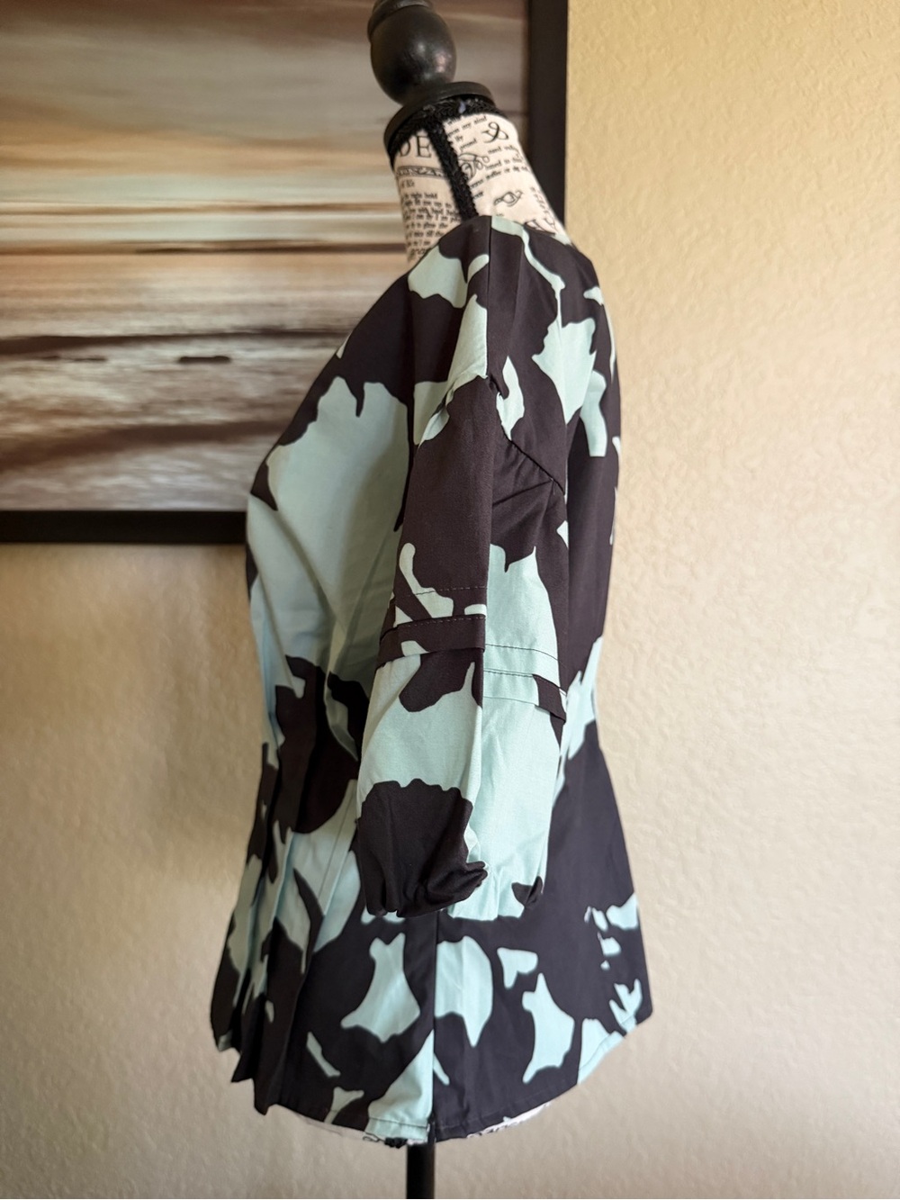 NWT | M | Pintuck Puff Sleeve Top | Abstract Mint/Black |Banana Republic Factory - Picture 6 of 16